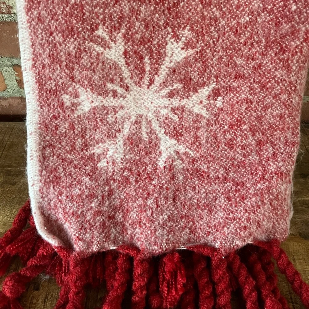 COPY - Martha Stewart snowflake decorative throw 50×70 nwt ￼ perfect for Christ…